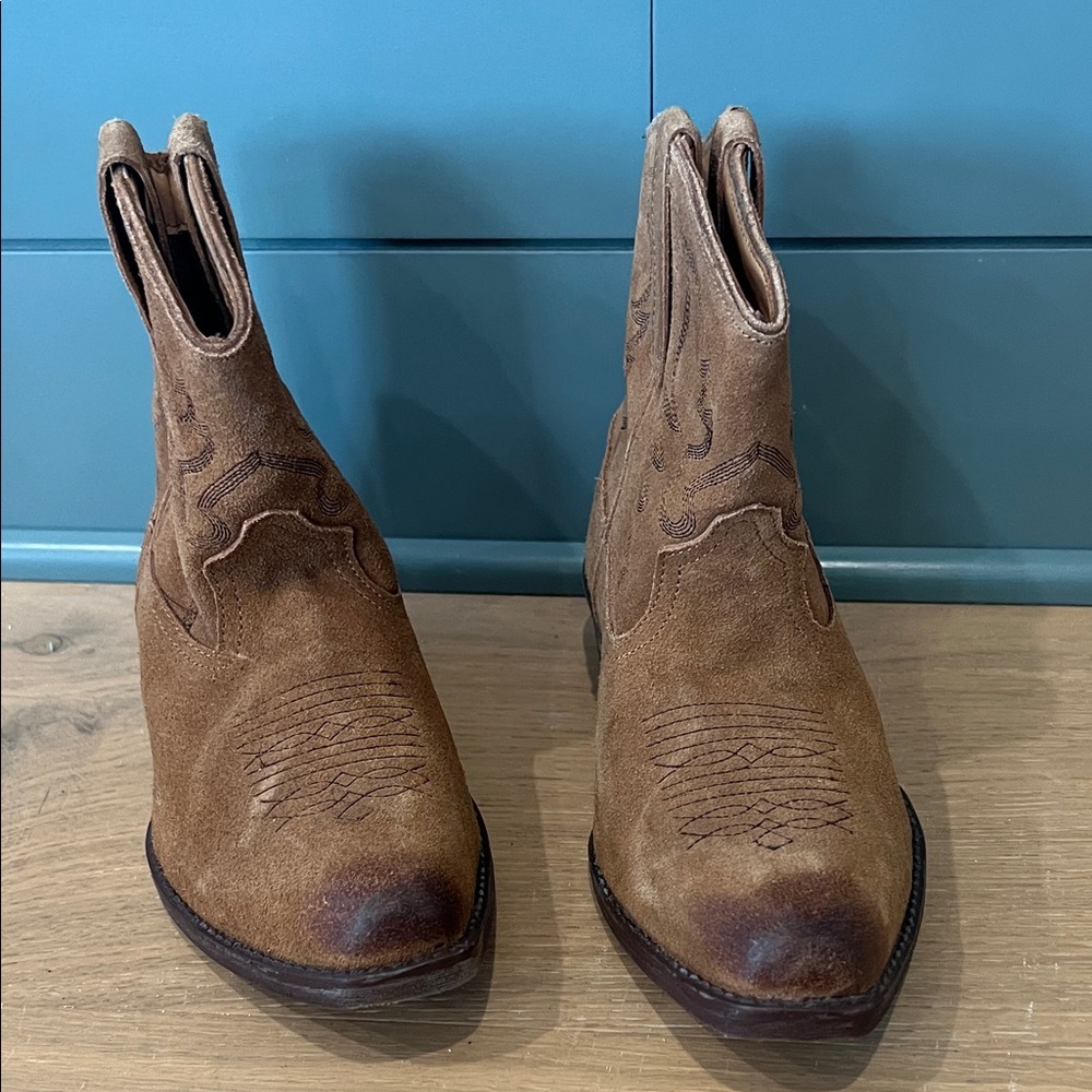 Roper Brown Suede Cowboy Boots women’s size 7.5